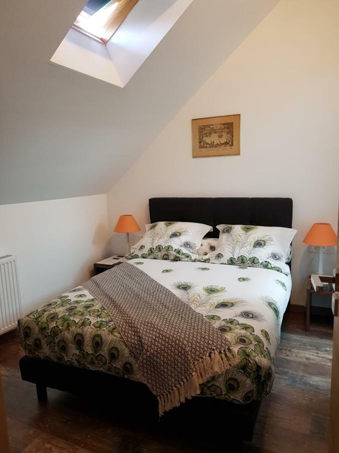 La Longere Des Glycines Bed & Breakfast Egligny Eksteriør bilde