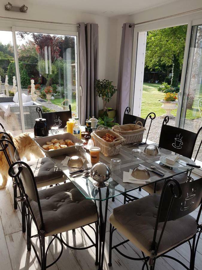La Longere Des Glycines Bed & Breakfast Egligny Eksteriør bilde